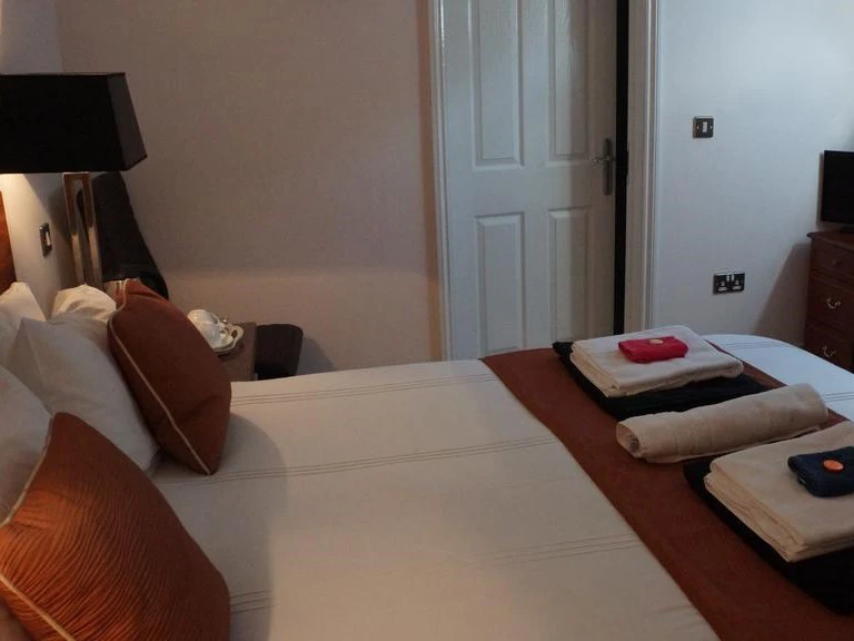 Standard King Room